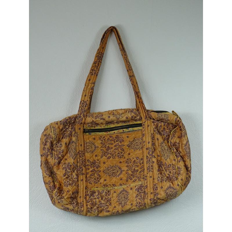 Sari Travel Bag 12 - 