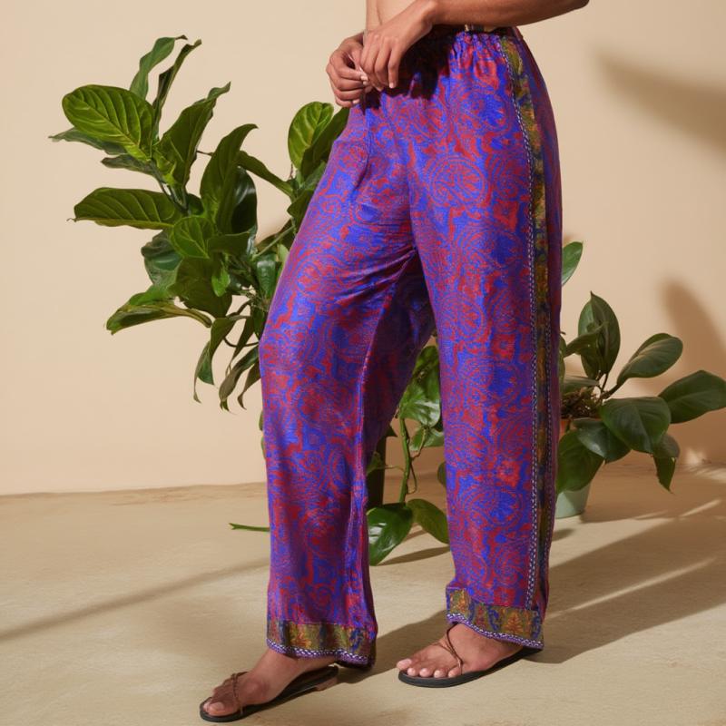 Amara Bukser - Violet Red - 